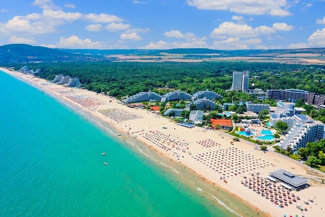 The best of Balchik walking tour - Stop 4 at Dvoretsa Palace and Park: viewpoints plus paintings inside