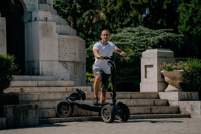 Tour with an electric 4x4 scooter in Veliko Tarnovo - First stop energy: Mini Bulgaria Park and the fun opener