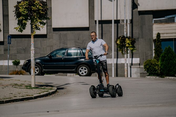 Tour with an electric 4x4 scooter in Veliko Tarnovo - The guide and the pacing: why private often feels better here