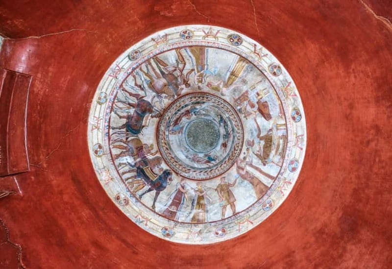 UNESCO Thracian Tomb of Kazanlak and Buzludzha monument - Thracian Tomb of Kazanlak: the UNESCO stop with leader power and fresco scenes