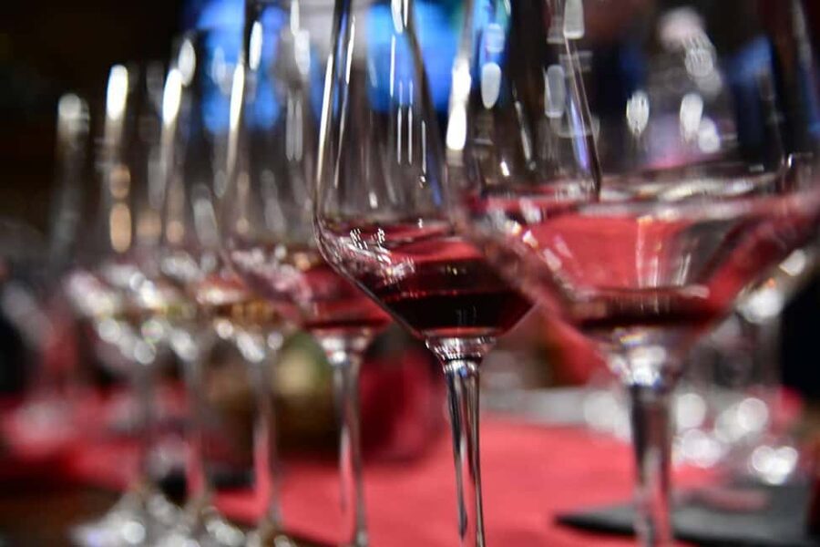 Veliko Tarnovo: 5 local wines with Bulgarian Appetiezers - Wine Tasting Centre, Central Northern Bulgaria, in One Hour