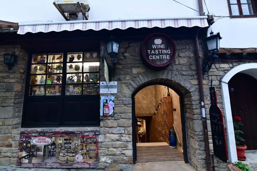 Veliko Tarnovo: 5 local wines with Bulgarian Appetiezers - The Five-Wine Format That Makes Comparison Effortless