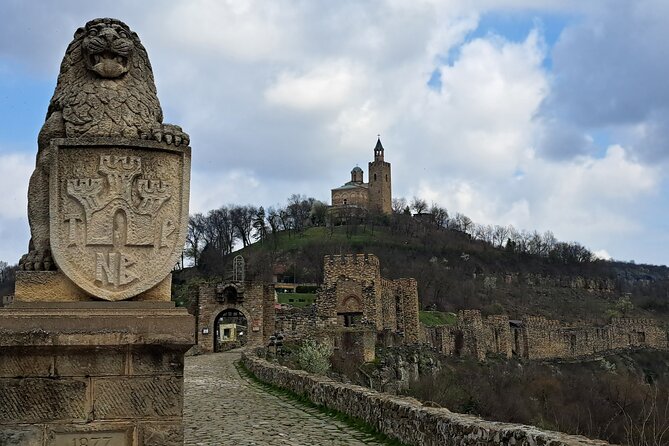 Veliko Tarnovo and Arbanasi day tour from Sofia with pickup - Morning Drive From Sofia to Veliko Tarnovo