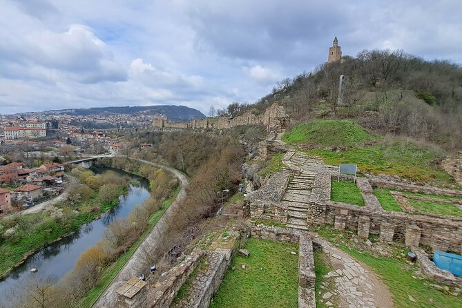 Veliko Tarnovo and Arbanasi day tour from Sofia with pickup - Veliko Tarnovo Lunch and Free Time: How to Use 1 Hour 30 Minutes