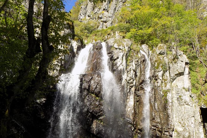 Vitosha hiking tour - The uphill reality: Kamen del Peak and your panorama payoff